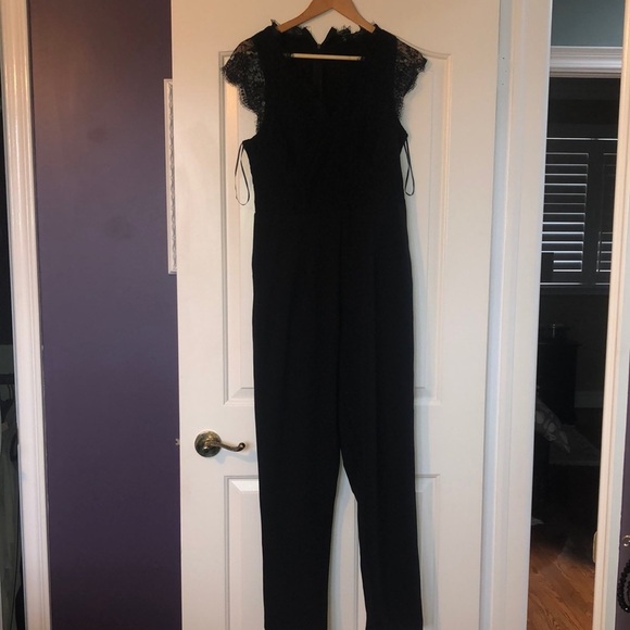 Streetwear Society Pants - Women’s lace jumpsuit - NWT